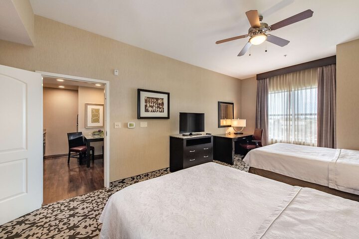 Homewood Suites by Hilton Oxnard / Camarillo