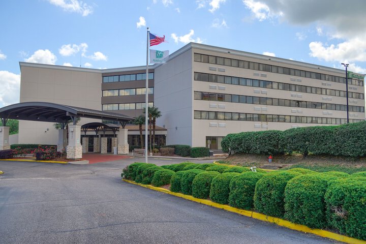 Hotel 4 of 72