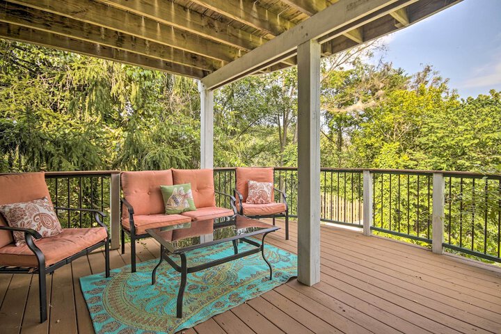 Harpers Ferry Apartment w / Private Pool & Hot Tub!
