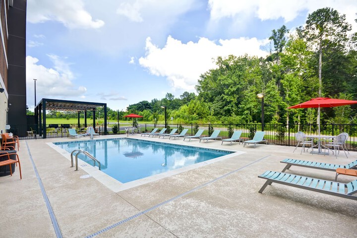 Pool 4 of 39
