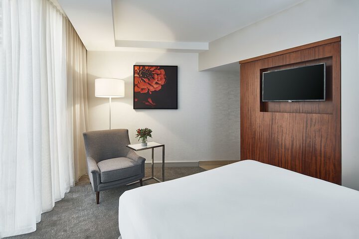 Room 72 of 105
