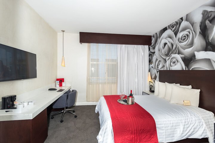 Room 51 of 112