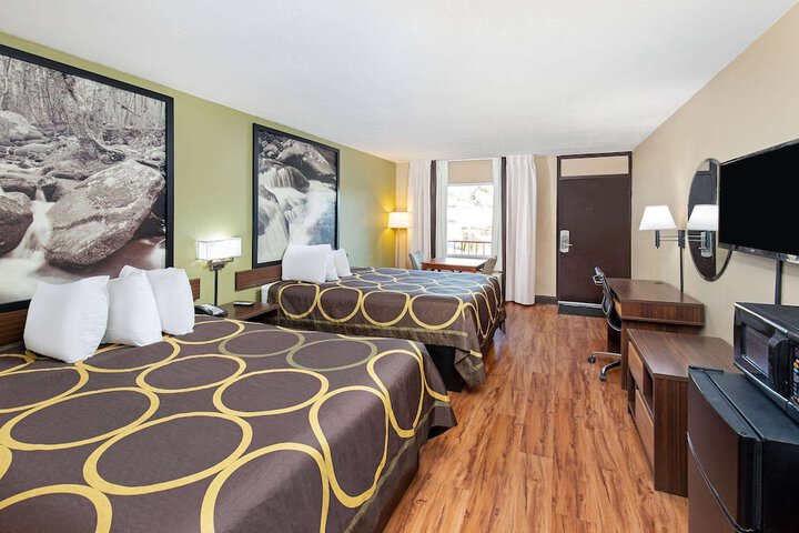 Room 7 of 26