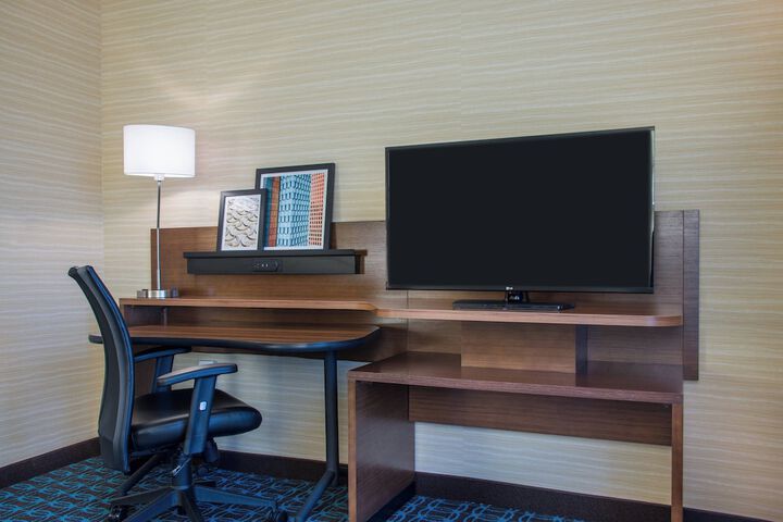 Room 14 of 30