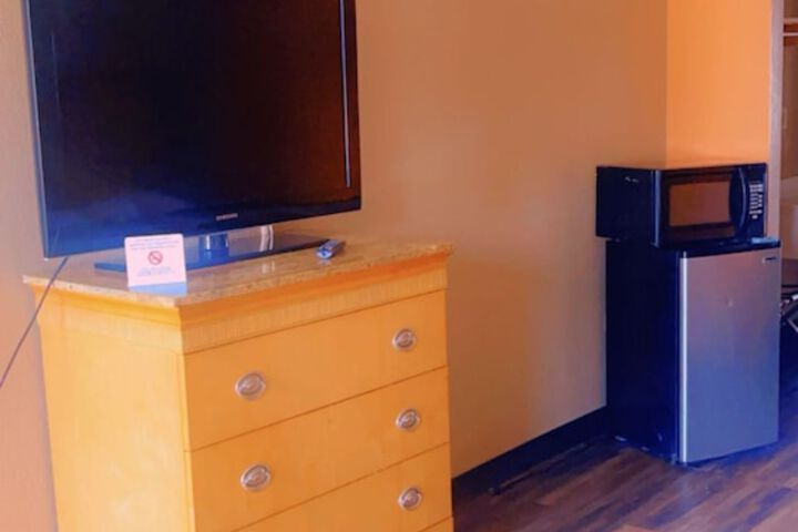 Room 16 of 17