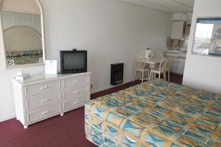 Room 14 of 22