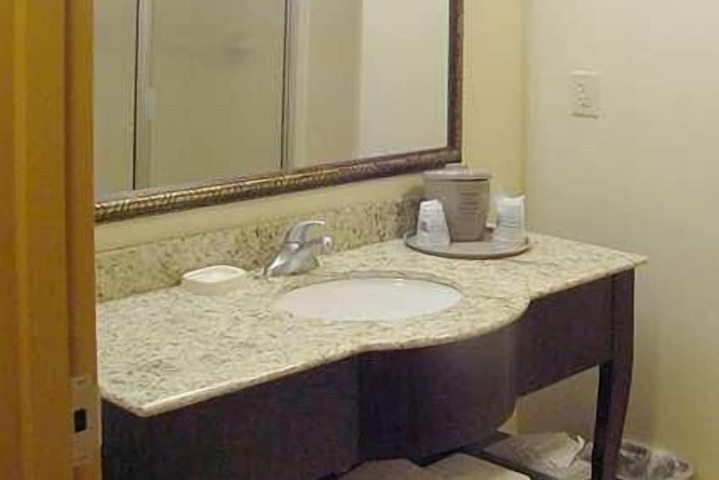 Hampton Inn & Suites Fredericksburg