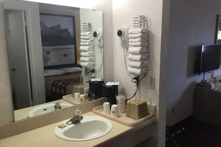 Room 5 of 30