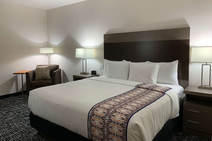 Room 10 of 24