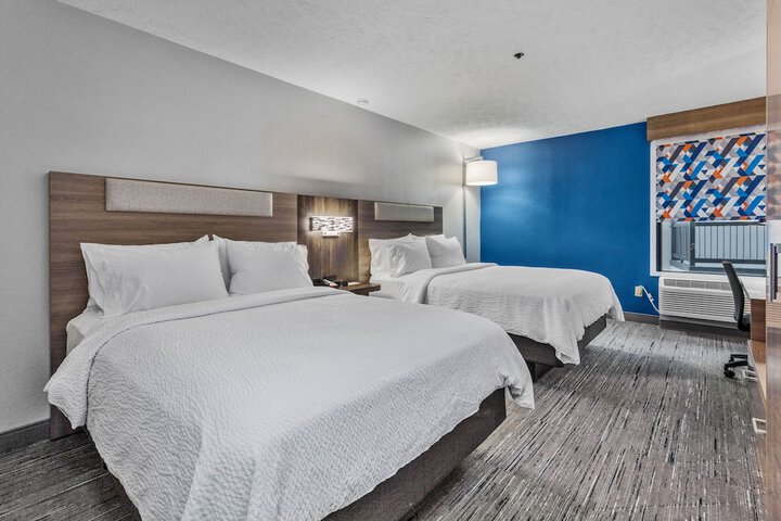Room 17 of 45