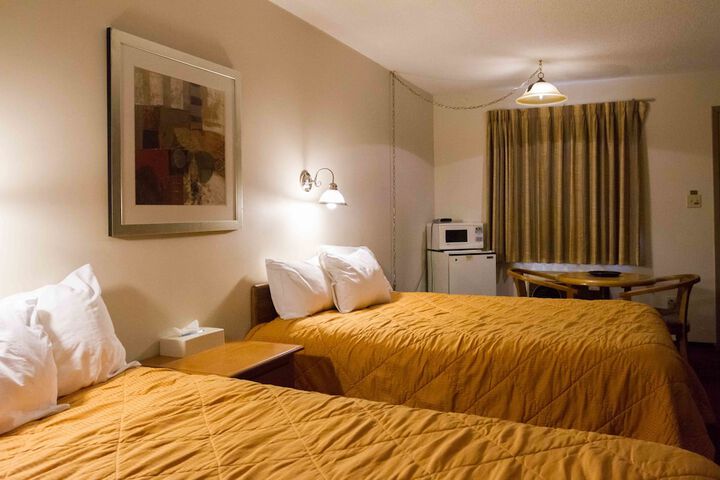 Room 21 of 80
