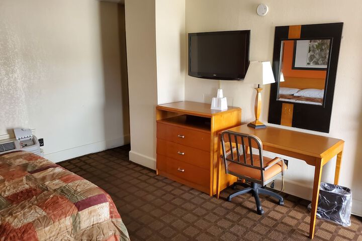 Room 21 of 22