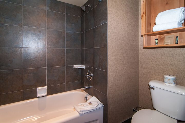 Room 45 of 115