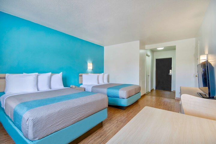 Room 21 of 24