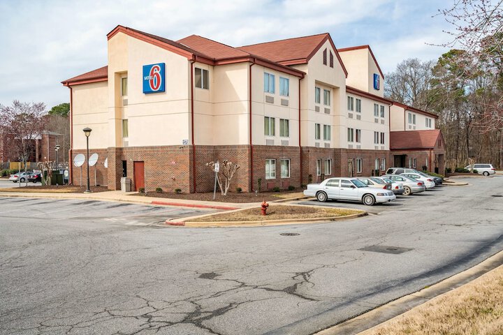 Hotel 4 of 34