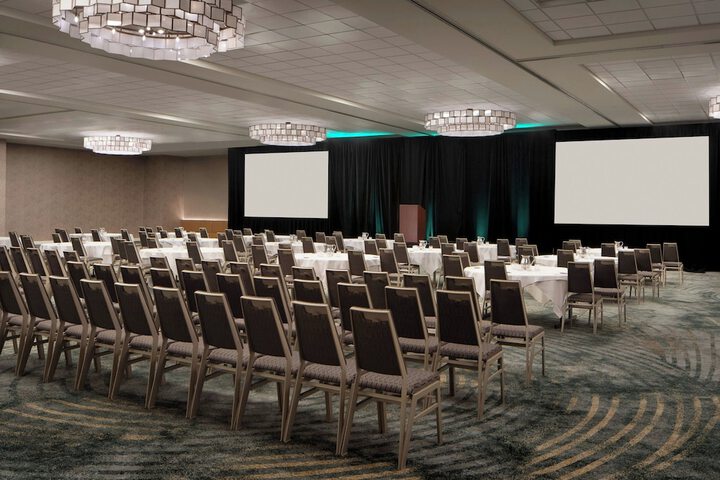 Sheraton Fort Worth Downtown Hotel