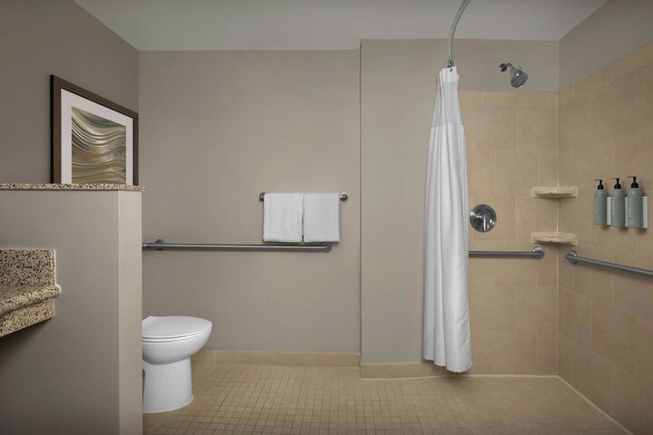 Courtyard by Marriott Greensboro Airport