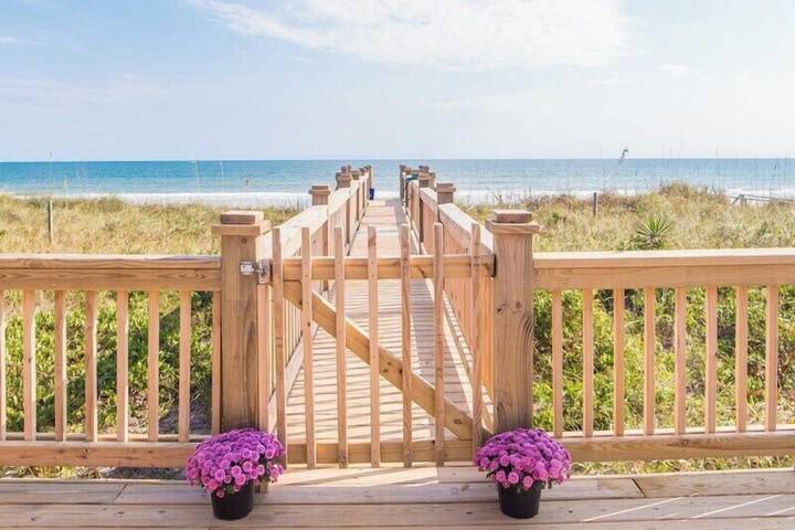 Tournesol by Topsail Realty