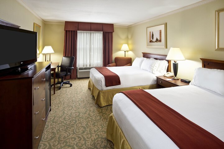 Room 15 of 37