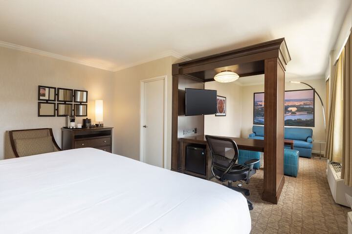 Crowne Plaza Crystal City-Washington D.C. by IHG