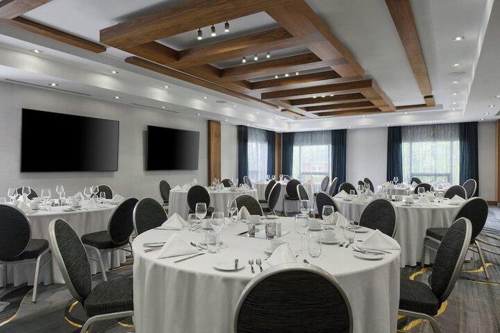 Delta Hotels by Marriott Waterloo
