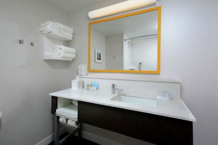 Room 21 of 54