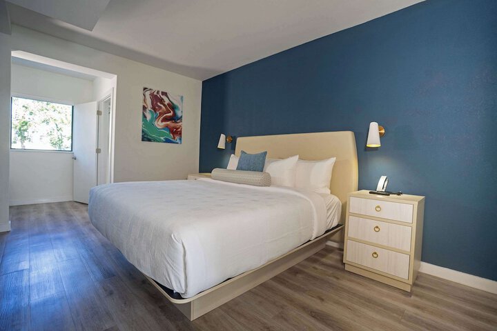Room 20 of 43