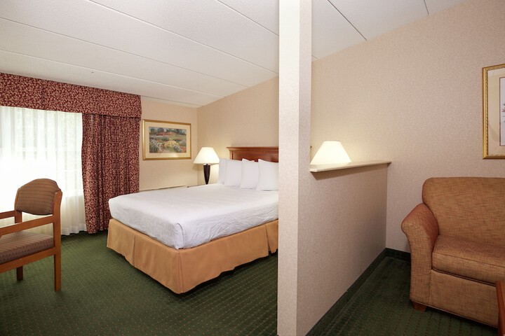 Room 30 of 38