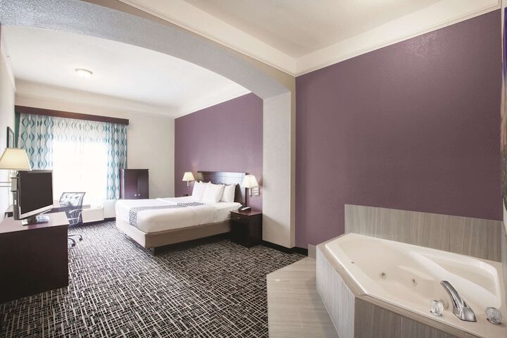 Room 16 of 26