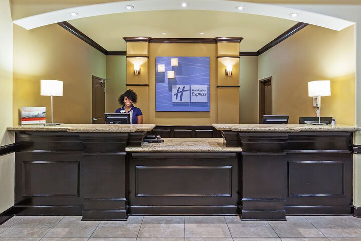 Holiday Inn Express Hotel & Suites Victoria by IHG