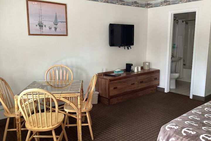 Room 52 of 68