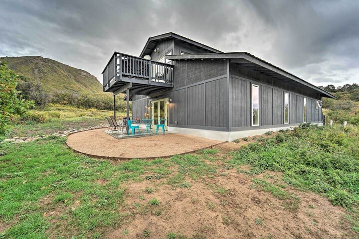 Pet-friendly Mancos Gem w / Patio & Fire Pit!