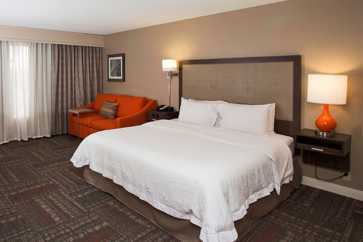 Hampton Inn & Suites Valdosta / Conference Center