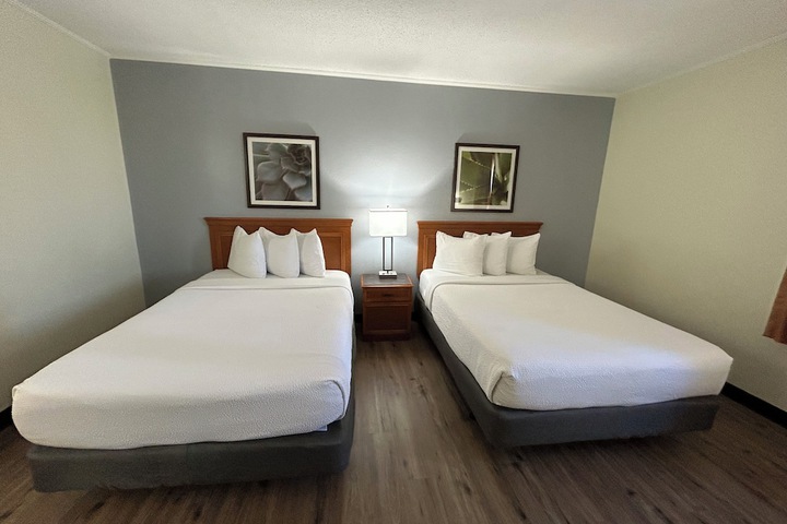 Room 18 of 33