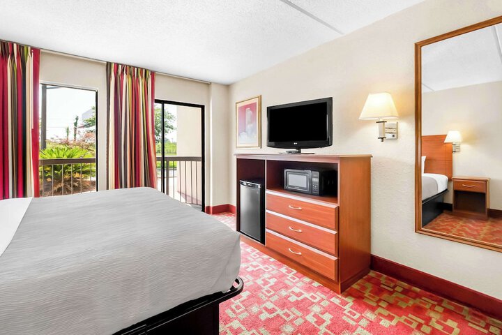 Room 29 of 36