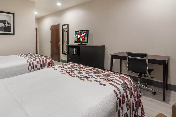 Room 32 of 41