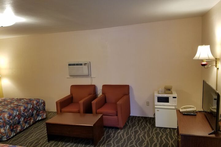 Room 25 of 32
