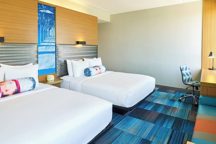 Room 9 of 27
