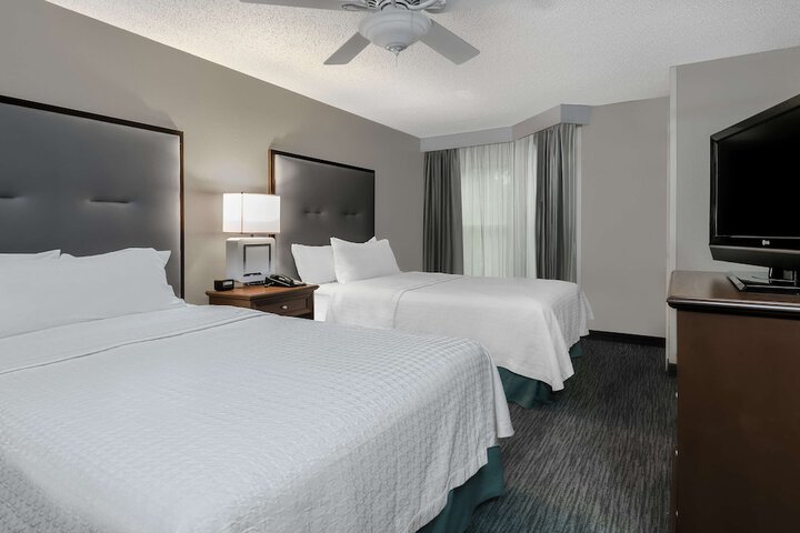 Room 12 of 24