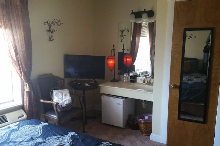 Room 19 of 78