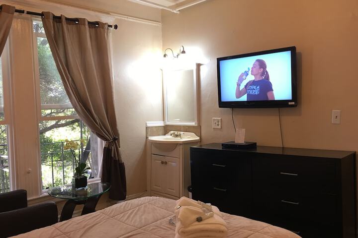 Room 51 of 54