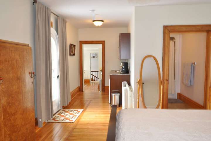 Room 52 of 118