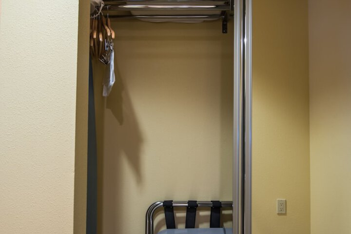 Room 35 of 87