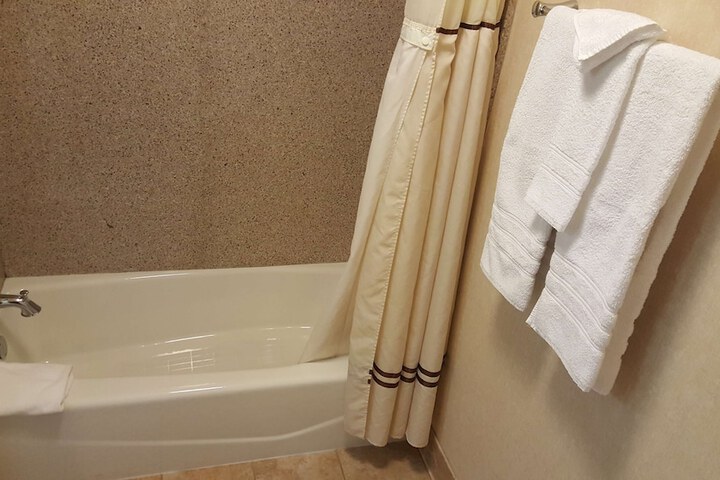 Best Western San Dimas Hotel & Suites