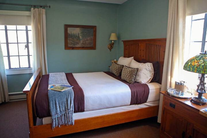 The Settlers Inn