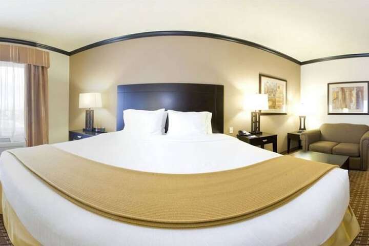 Room 15 of 35
