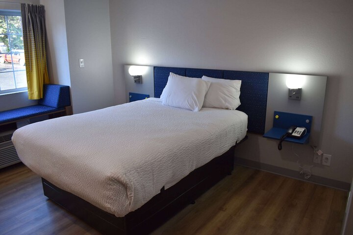 Microtel Inn & Suites by Wyndham Stockbridge / Atlanta I-75