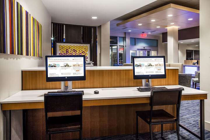 Holiday Inn Express Queensbury - Lake George Area by IHG
