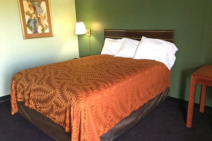 Room 21 of 29