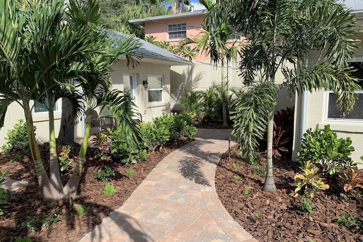 Twin Palms at Siesta